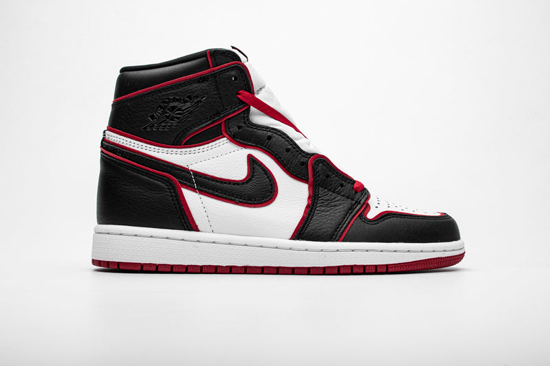 Jordan 1 High Bloodline Reps Sneaker 555088-062 2