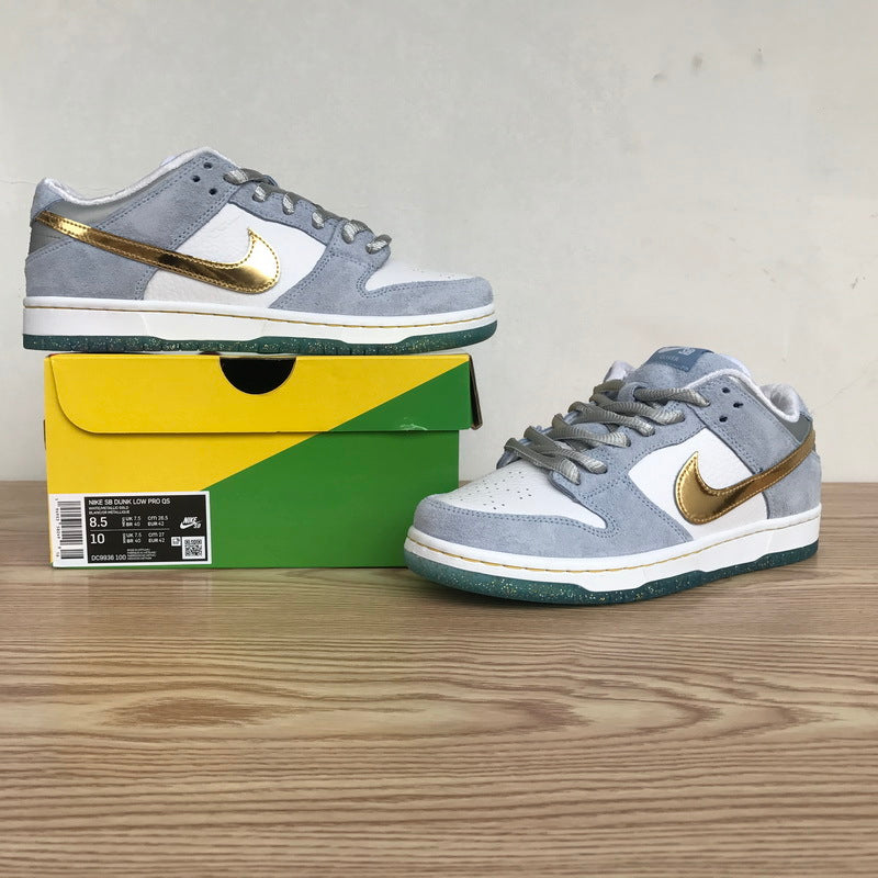 Reps Sneakers Sean Cliver x Nike SB Dunk Low Snow White DC9936-100 2