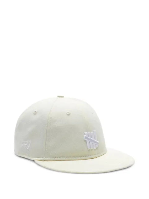 Undefeated x NE Icon Snapback Baseballkappe