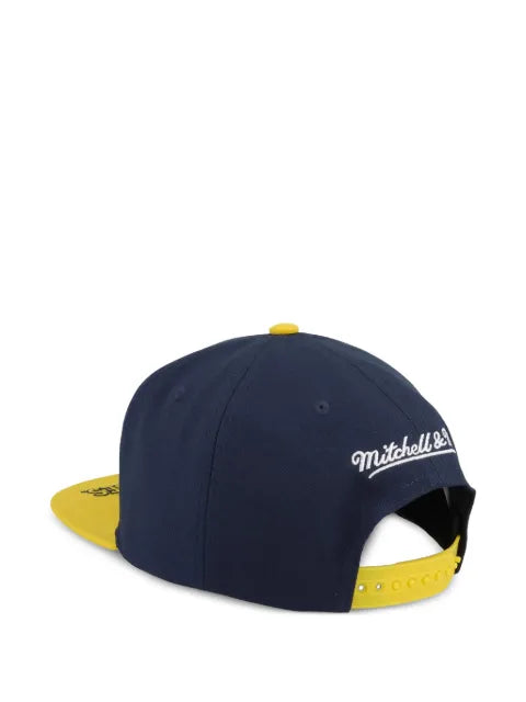Mitchell & Ness Baseballkappe mit M-Applikation