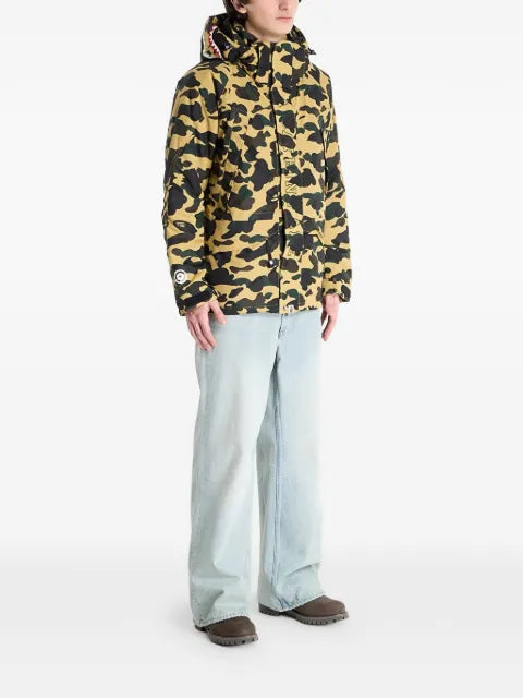 A BATHING APE® camo shark snowboard jacket
