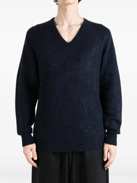 Auralee V-neck sweater