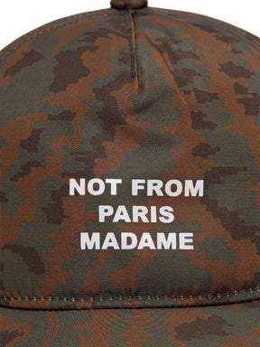 Drôle De Monsieur "Not From Paris Madame" Baseballkappe mit Camouflage-Print